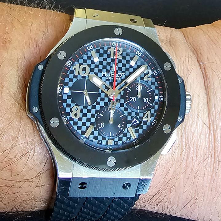 Hublot - Big Bang - Avis client 66fd6e07de5bcc6a044f70b2 - Photo 1 - 720px x 720px