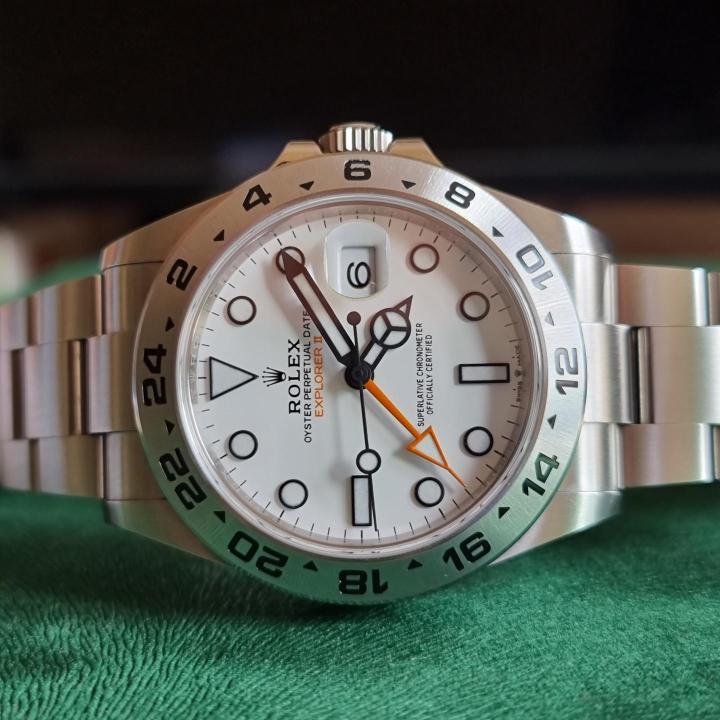 Rolex - Explorer II - Avis client 642ed69c11bdd40cebe12e60 - Photo 1 - 720px x 720px