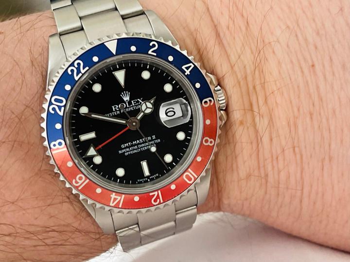 Rolex - GMT-Master II - Avis client 6408896bd7e9d3211d95cf34 - Photo 1 - 720px x 720px