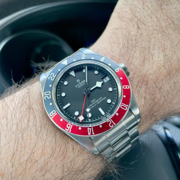 Tudor - Black Bay GMT - Avis client 642ef99a11bdd40cebe12f19 - Photo 1 - 720px x 720px