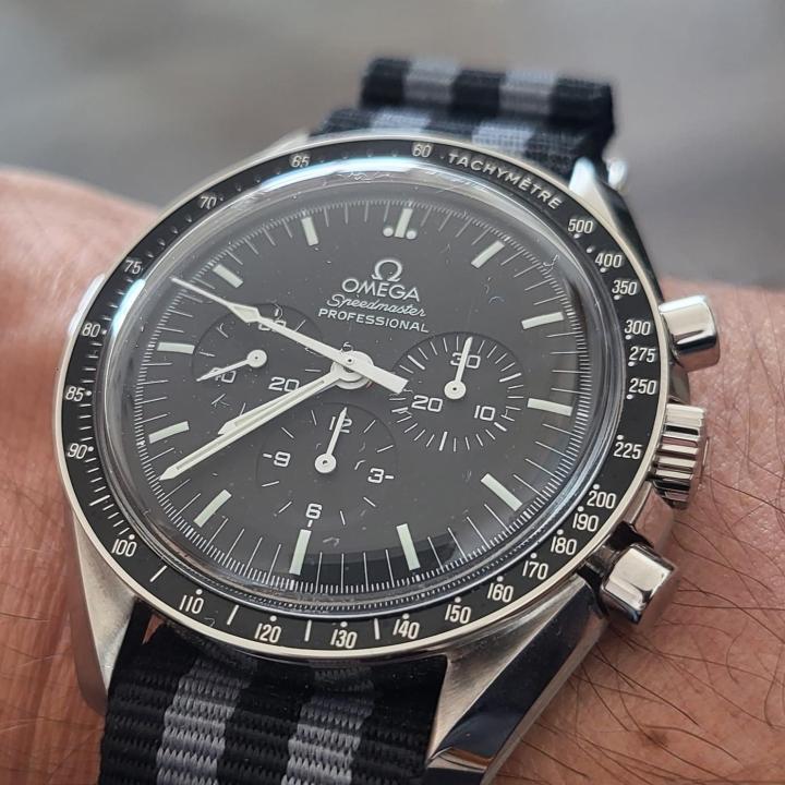 Omega - Speedmaster Professional - Avis client 6665744d8ff35e25c69b4afd - Photo 1 - 720px x 720px